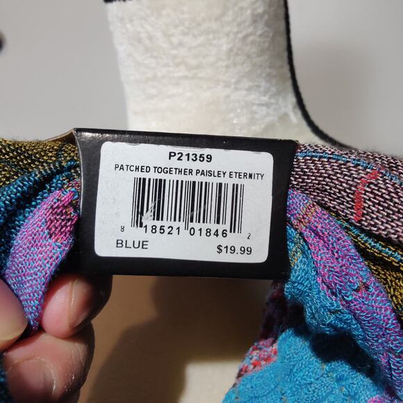 NWT Wrapsody in Hues Multicolored Tapestry Infinity Scarf Purple Blue Patched - Picture 3 of 5